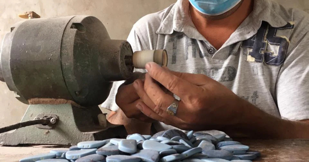 Exploring the Artisan Process of Creating Tagua Nut Jewelry